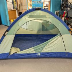 ** North Face Rock 22 Tent **