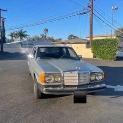 1985 Mercedes-Benz 300