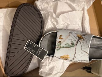 Nike Men’s Slides Size 13 New!