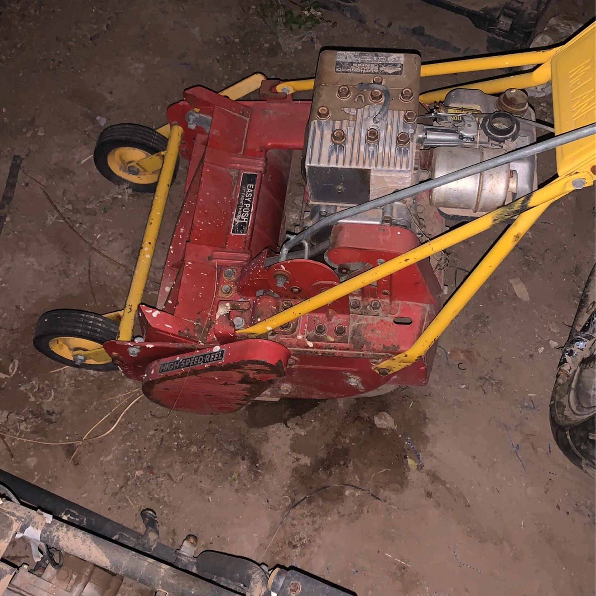 Mclane Easy pull Lawn Mower