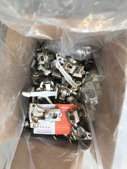 Cabinet hinges