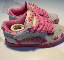 Nike SB Dunk Low Sad Boy Pink Heart Sneakers