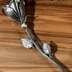 vintage silver tone rose brooch