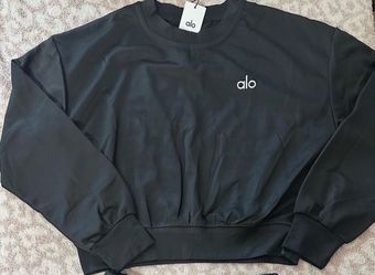 Alo WOMEN’S Black CROPPED Crewneck $40 **READ DESCRIPTION**