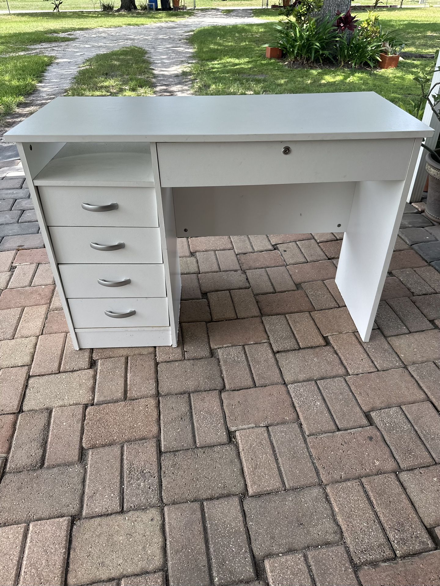 White Desk