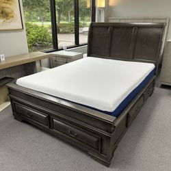 Queen bed frame (FREE 24H DELIVERY AND SETUP)