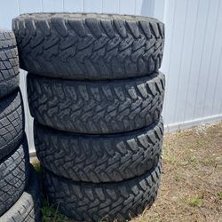 Open Country TOYO M/T 275/70R18 Tires