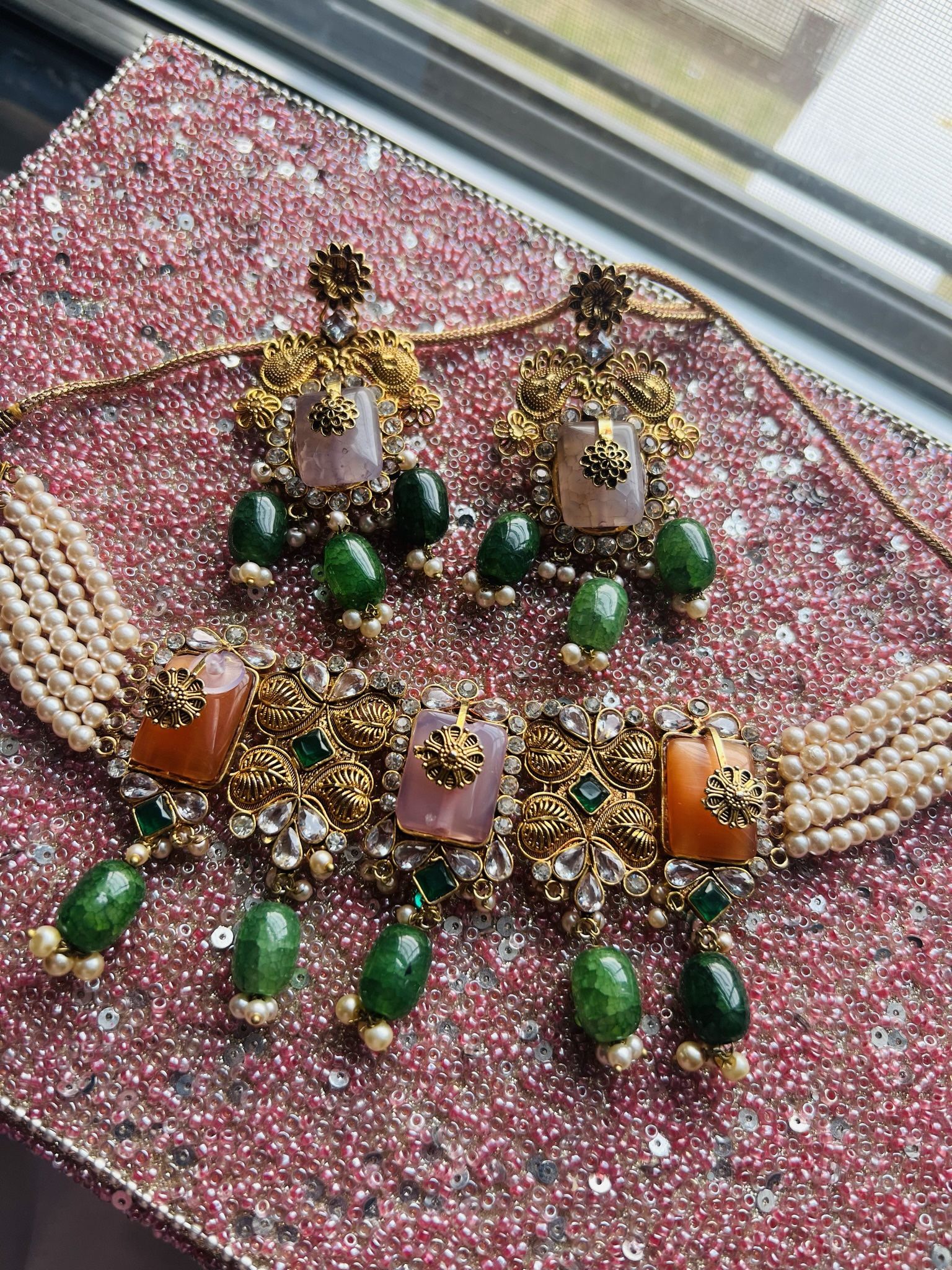 Beautiful Choker Set