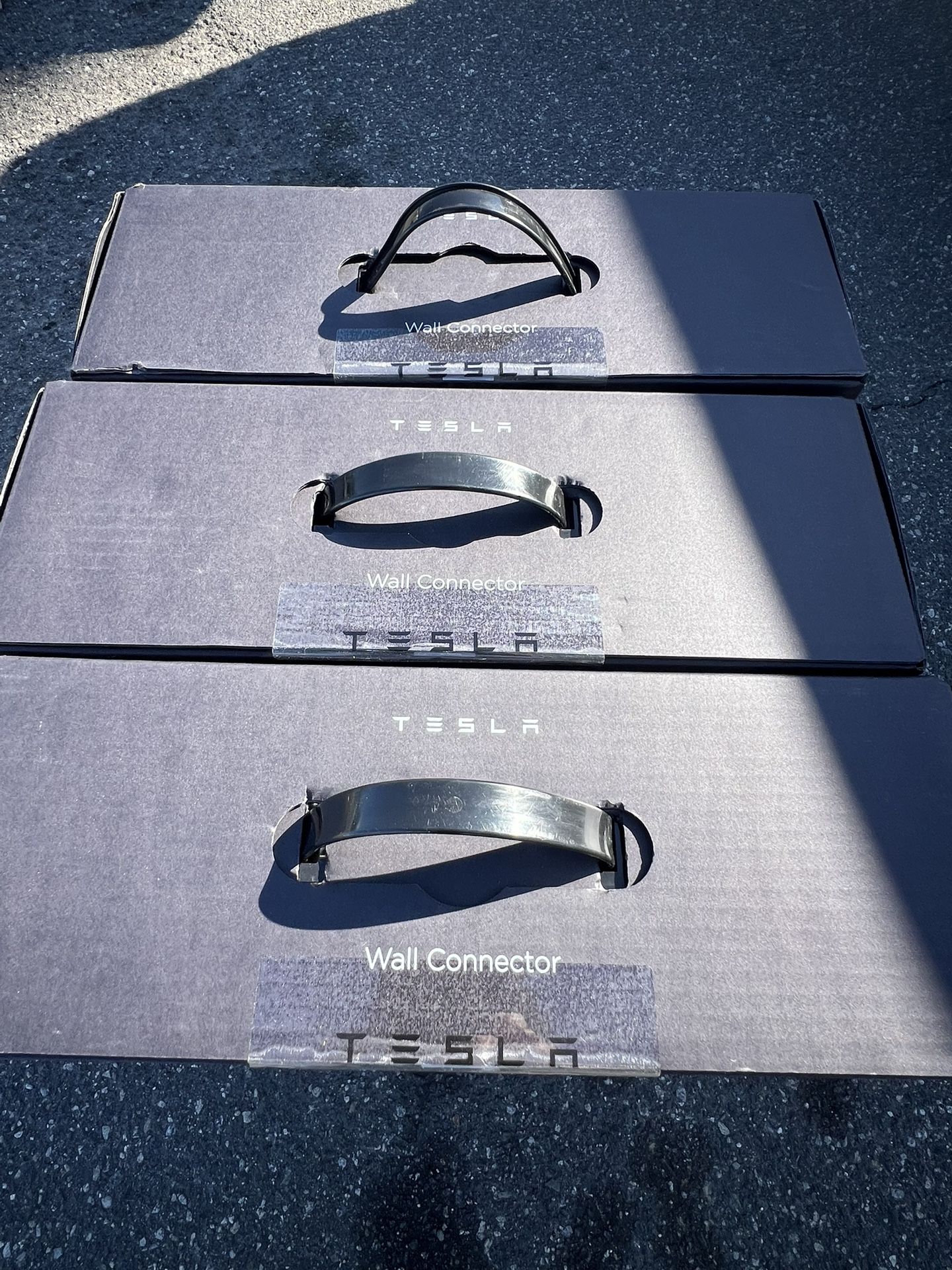 TESLA CHARGER