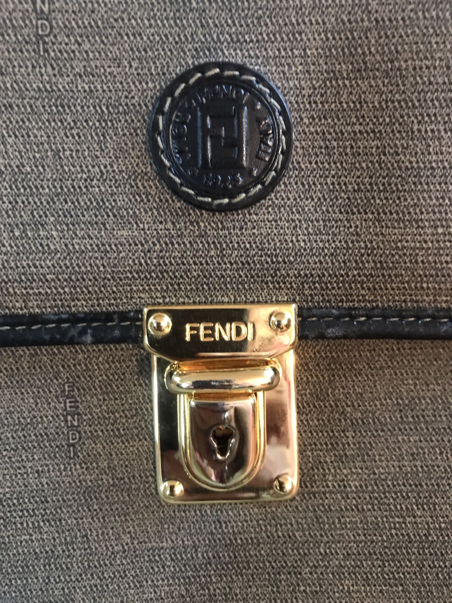 AUTHENTIC VINTAGE FENDI CLUTCH/WRISTLET!