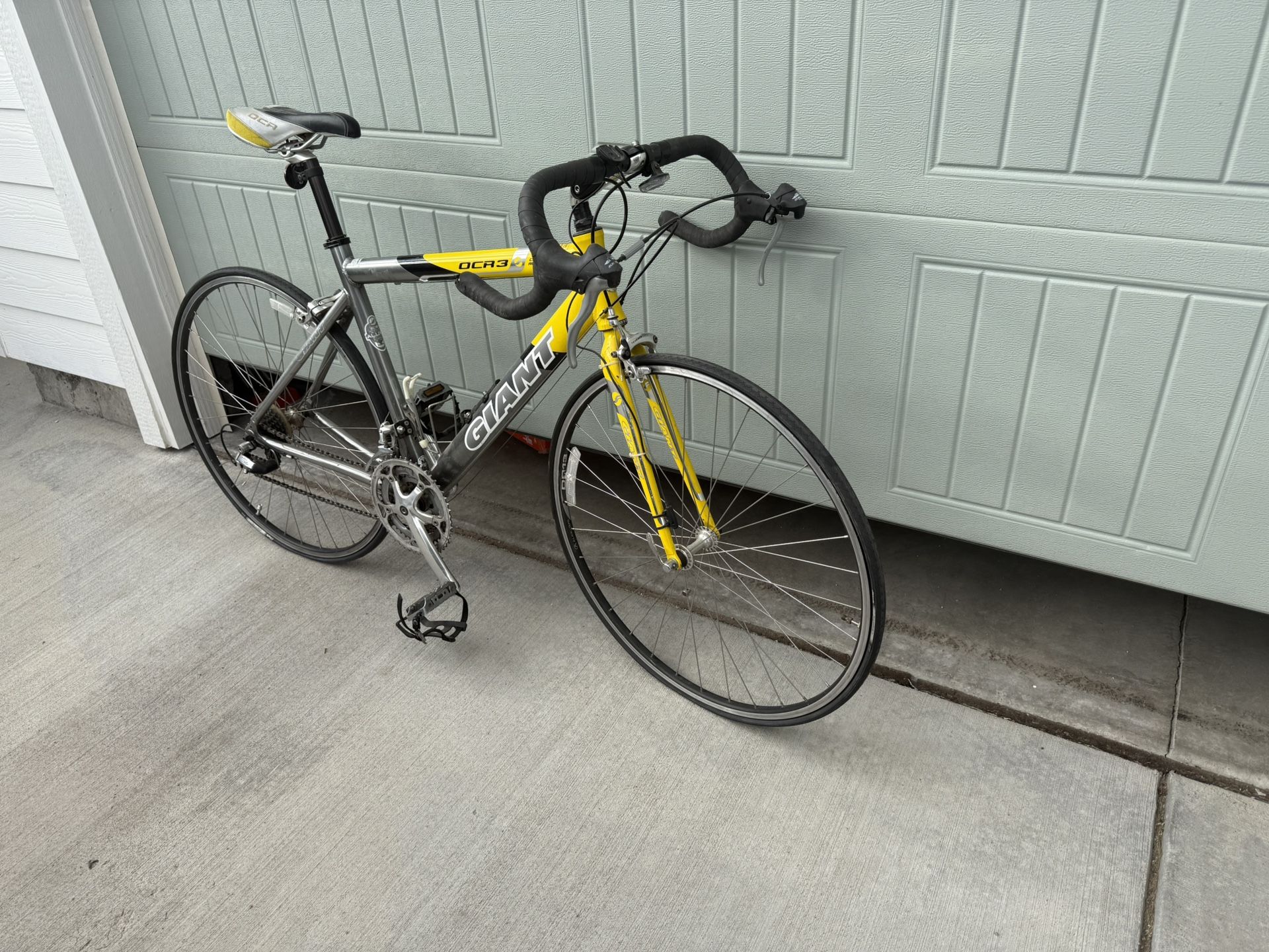 Giant OCR3 Road bike