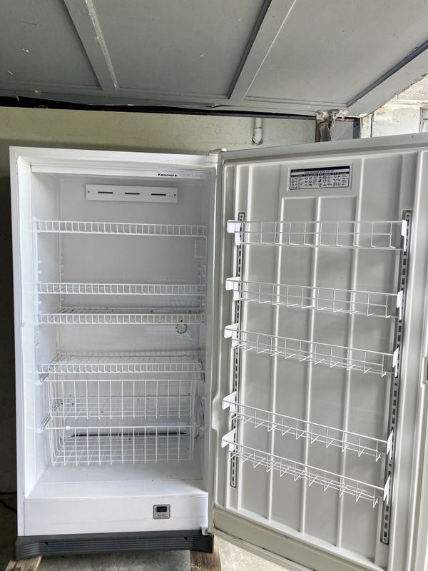 *FrostFree* 20.0 Cubic Ft Kenmore Freezer for Sale in Seattle, WA