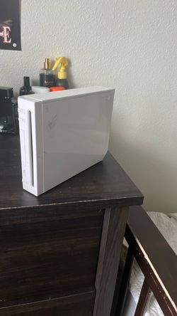 Wii (fully functional with everything needed)