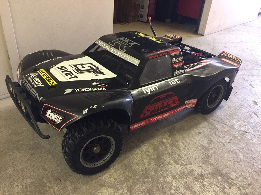 Losi 5t with castle mamba monster xl2 brushless conversion