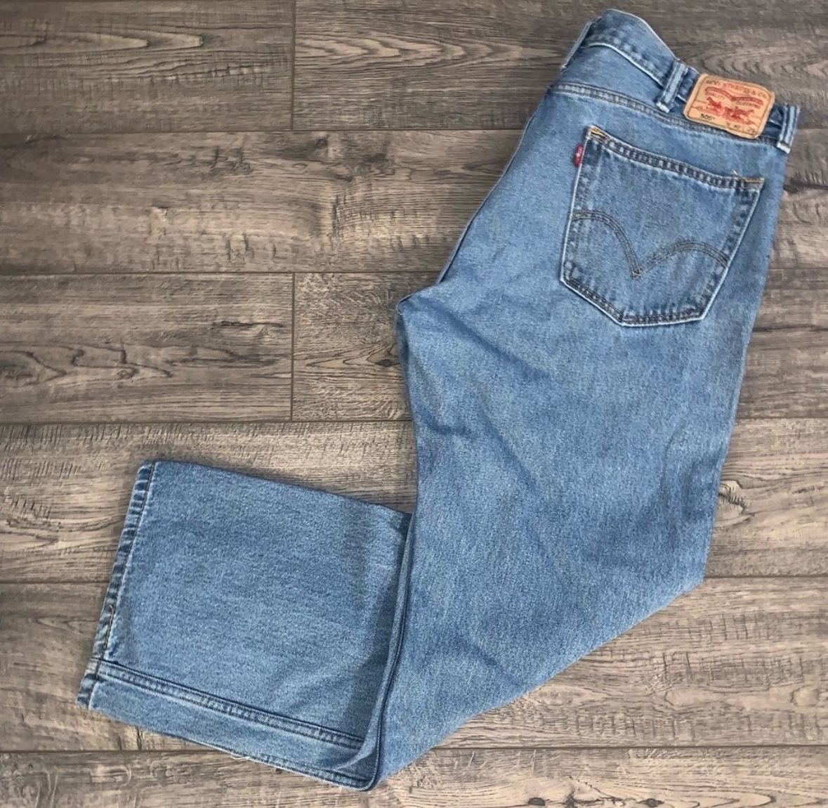 Levi Strauss 505 Straight Leg Medium Wash Jeans
