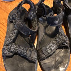 Men’s Keen and Teva Hiking Sandals Size 10