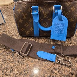 Keepall Bandouliere 25 BRAND NEW 