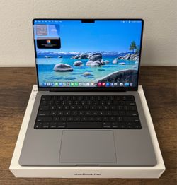 14" MacBook Pro M1 Pro 10 Core*32GB RAM*1TB SSD