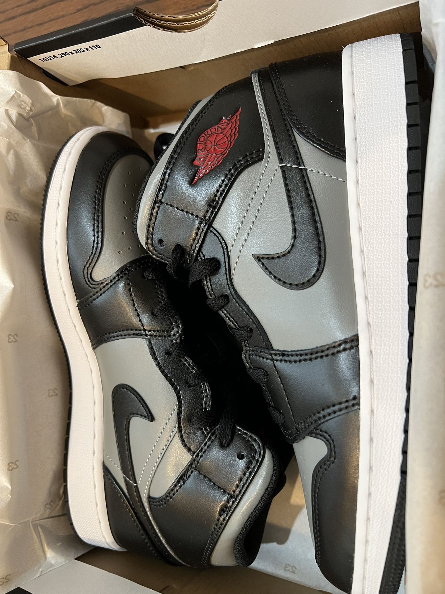 Air Jordan 1 Mid