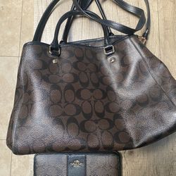 Coach Purse W/wallet