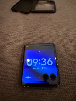Moto Razr 2023 plus 256 gb