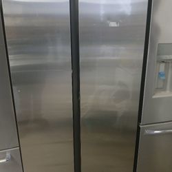 Samsung Beespoke Stainless Steel Fridge 