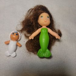 Sea Wee Dolls (2) Good Cond