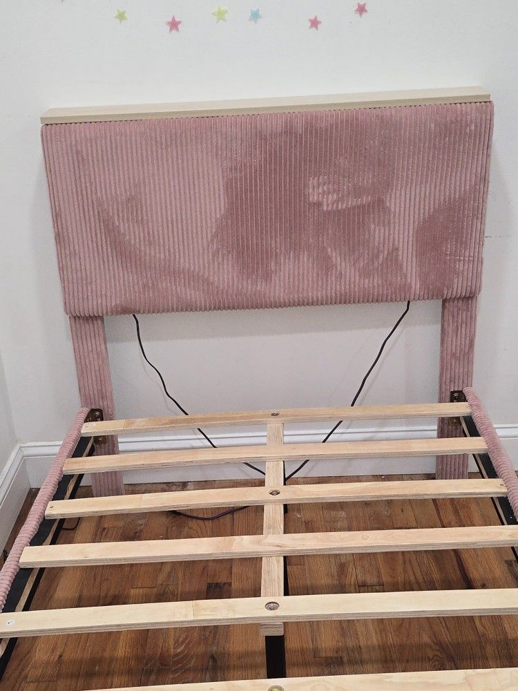 Twin Size Bed HEADBOARD HAVE LIGHTS DIFFERENT COLORS NO MATTRESS 