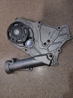 WATER PUMP  KIA OR HYUNDAI