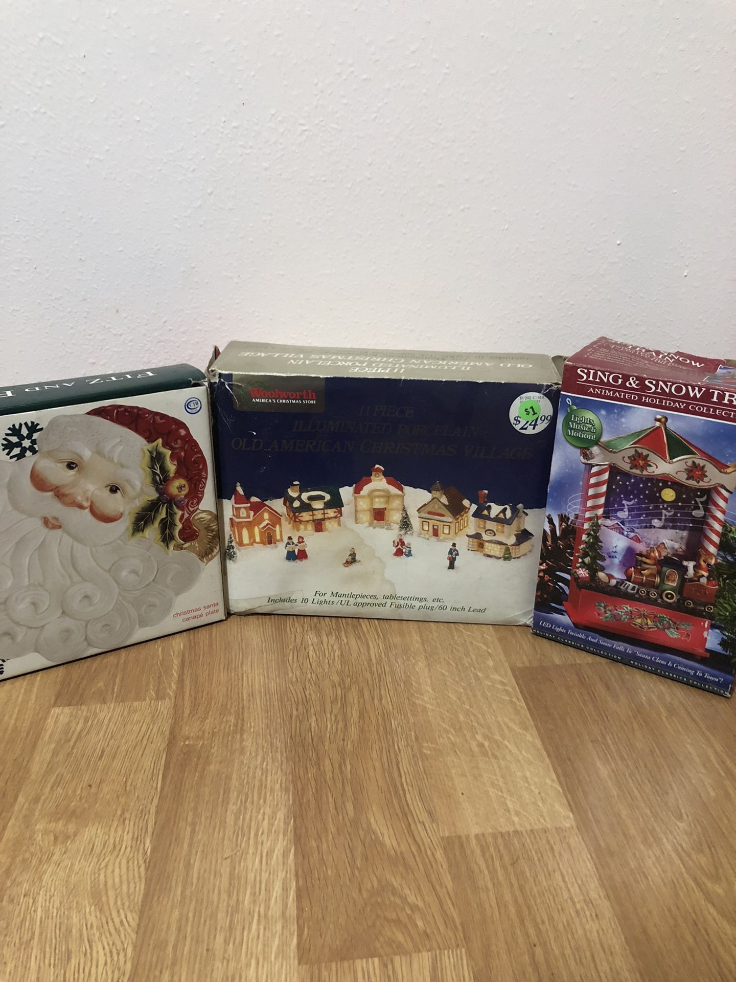 Christmas Figurine set