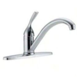 Delta Classic Single-Handle Standard Kitchen Faucet in Chrome