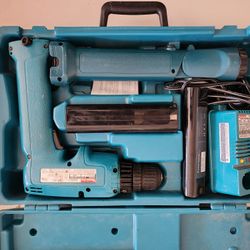 Makita Cordless Tool Set