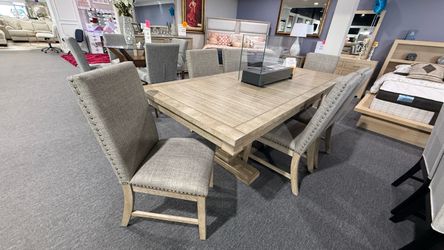 7 PC DINING TABLE