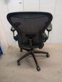 Herman Miller Aeron Size B Fully Ergonomic Task Chair