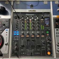 Pioneer DJ Setup 