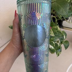 Starbucks 24oz  Blue/pink Siren Scale. 