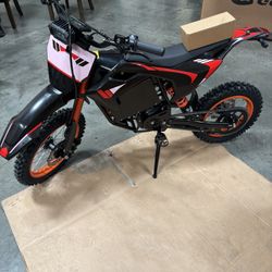 Llama Fury 3600 High-Performance Electric Dirt Bike