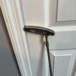 STX greeny plus golf putter with padded surface needs new grip