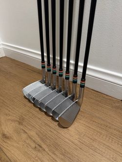 Foreward Golf Irons 4-PW