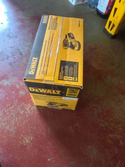 Lijadora Dewalt nueva