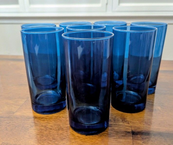 8 Teal Glass Tumblers