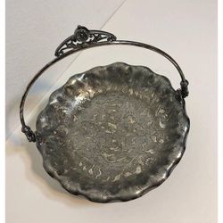 Vintage James W. Tufts #2741 Quadruple Plate Footed Bridal Basket