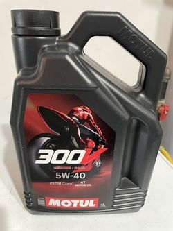 Motul 300V Factory Line Road Racing 5W40 4T Synthetic Racing Motor Oil - 4L