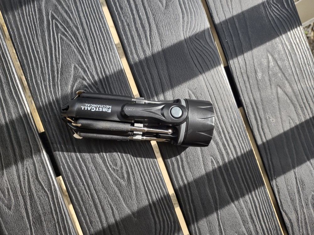 First Call Mechanical Multi-purpose Tool With Flashlights