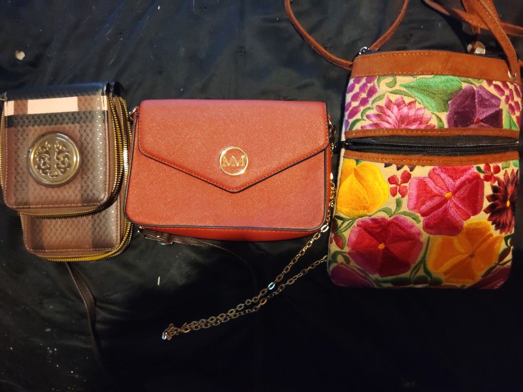 3-Purse Bundle – Stylish Mini Crossbodies + Floral Embroidered Bag