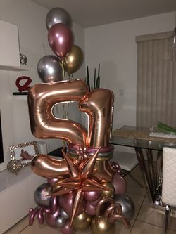 Hermoso arreglo de happy birthday