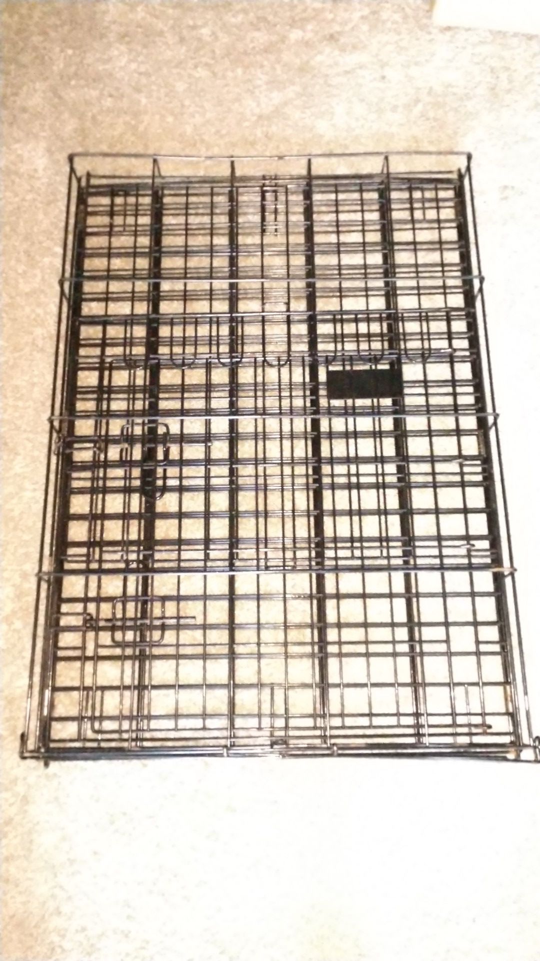 Easy to store, fully colapsable pet crate