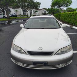 1999 Lexus ES 300