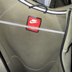 Nike Tech Sweater
