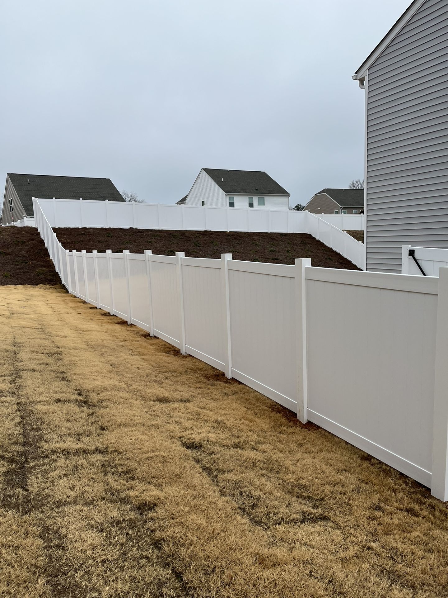 White Vinyl Fence 6’ Tall